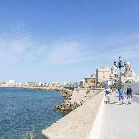 The Hipiie House Cadiz
